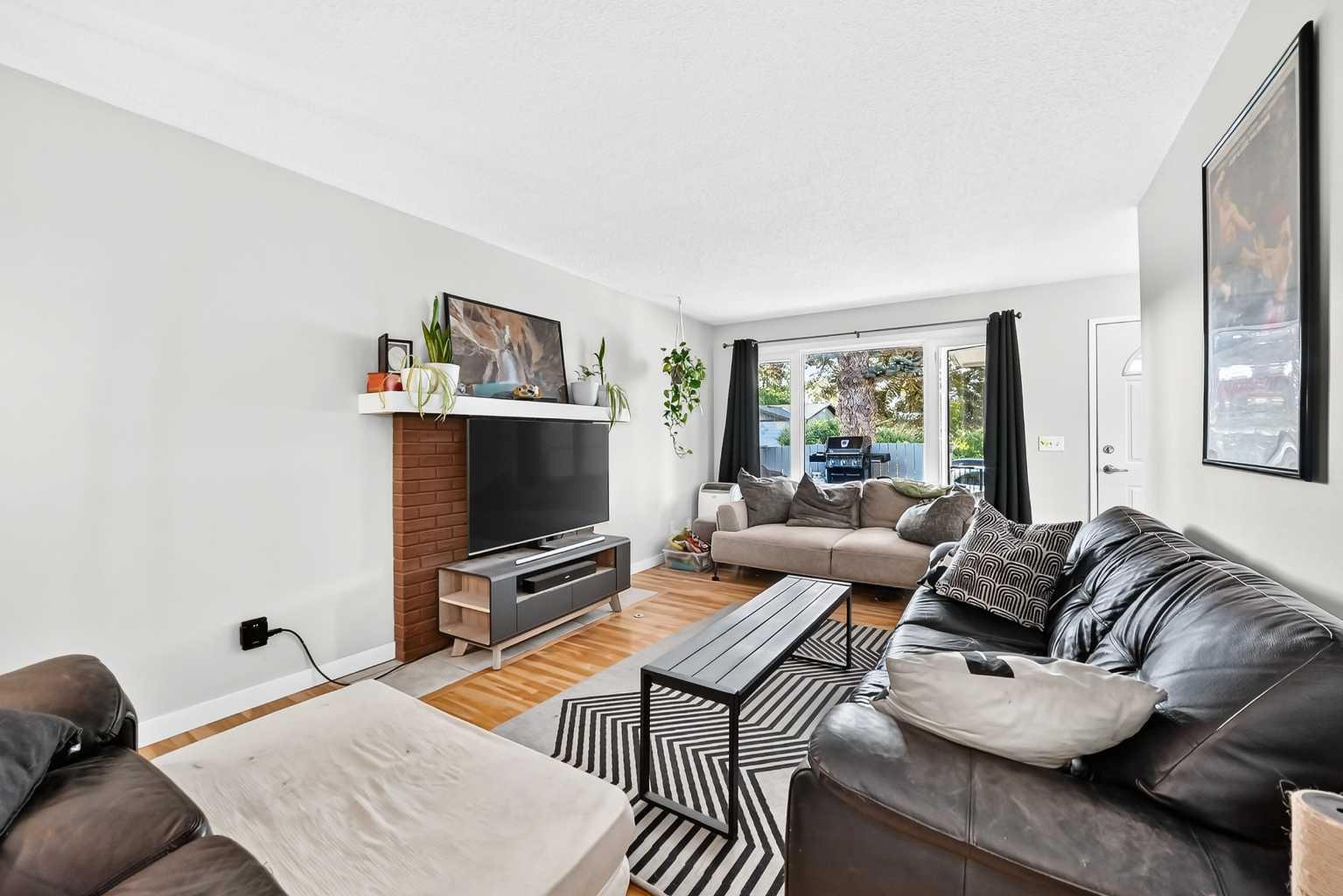 116 Midland Crescent SE