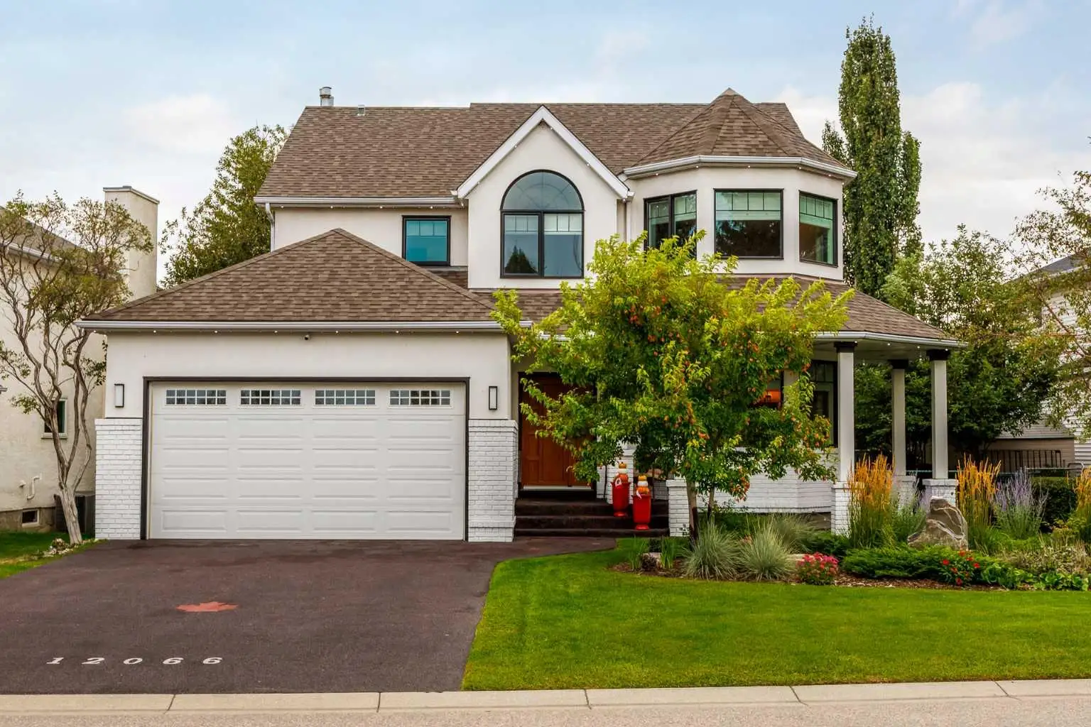 12066 Diamond View SE