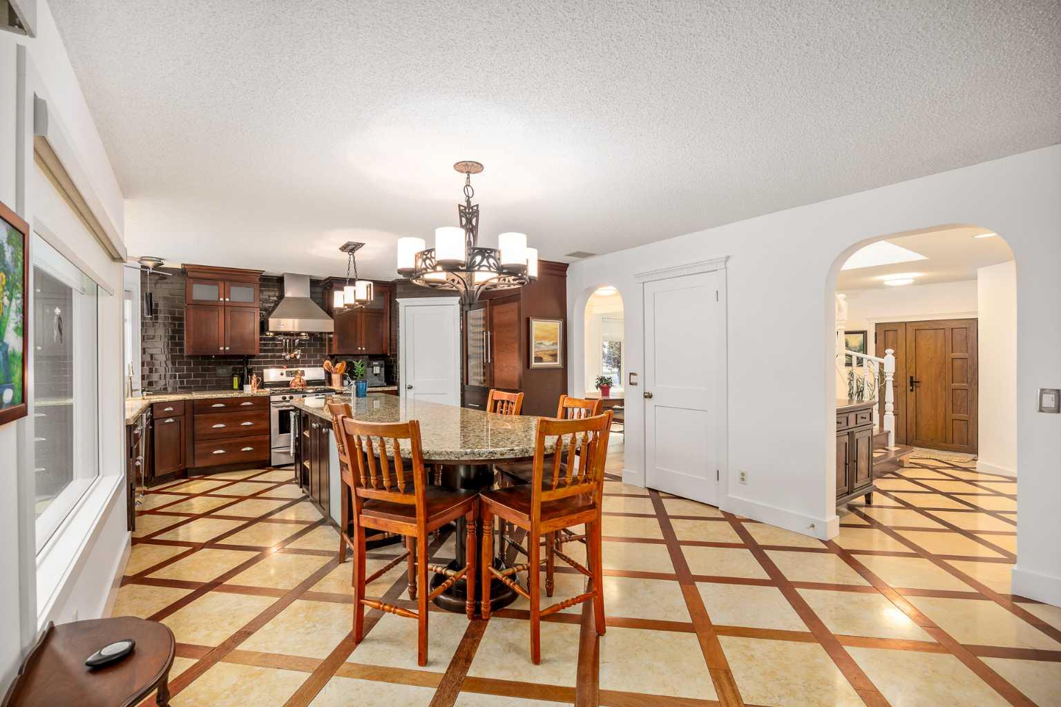 12066 Diamond View SE