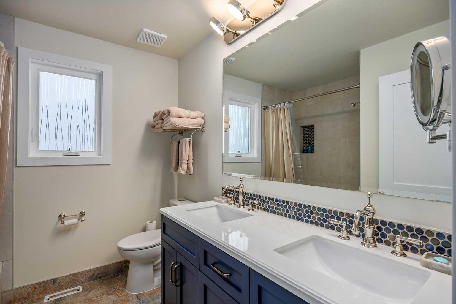 12066 Diamond View SE