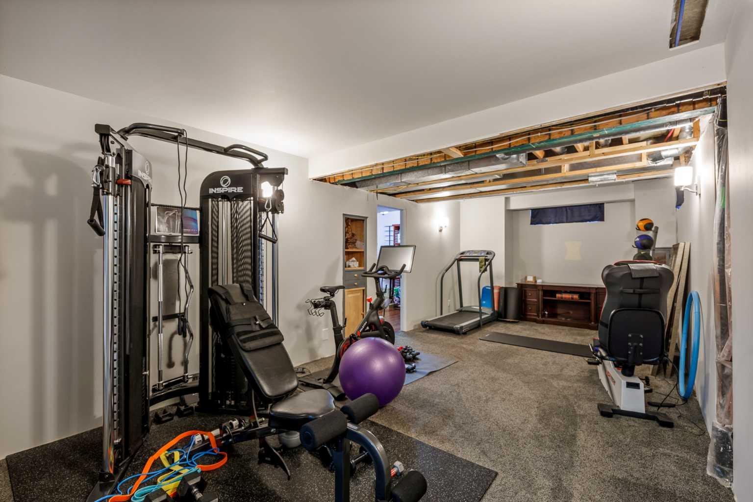 12066 Diamond View SE