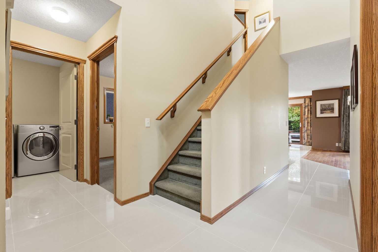 198 Cranwell Close SE