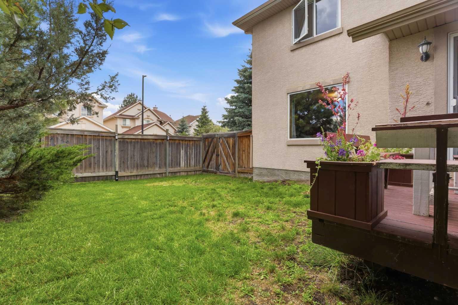 198 Cranwell Close SE