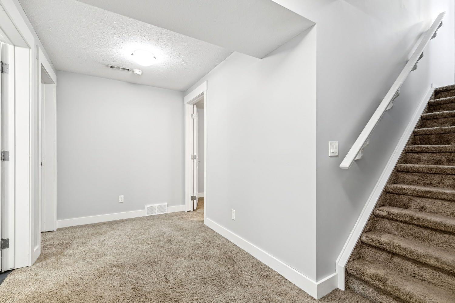 145 Rainbow Falls Glen 