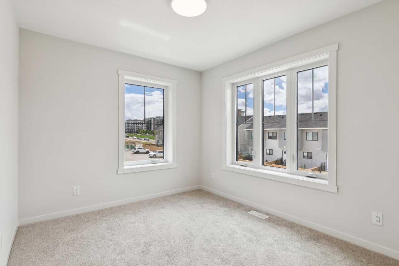 202, 40 Livingston Parade NE