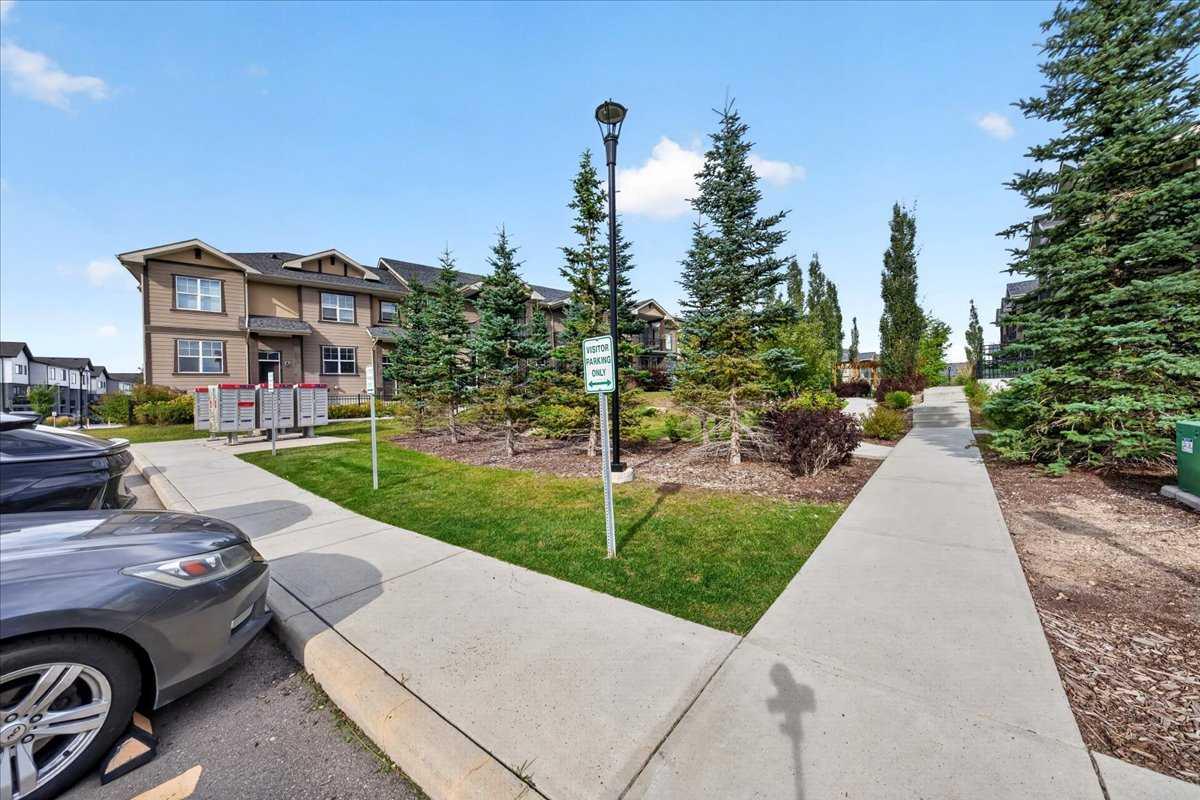 171 Evanscrest Gardens NW