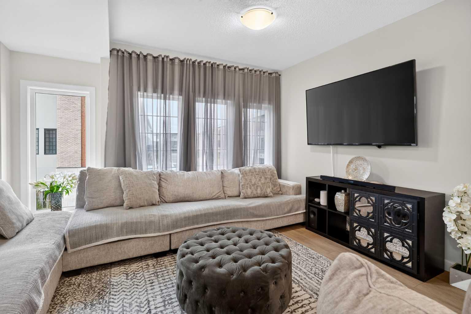 116, 81 Greenbriar Place NW