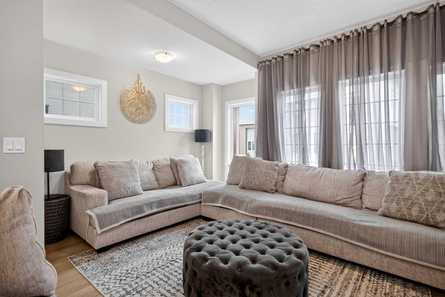 116, 81 Greenbriar Place NW