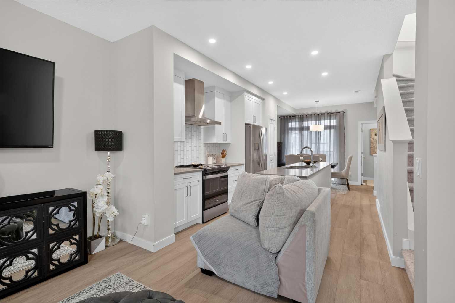116, 81 Greenbriar Place NW
