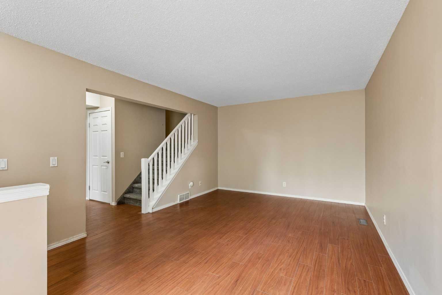 124 Pineset Place NE