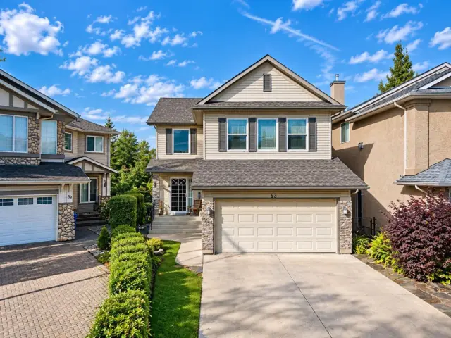93 Tuscany Meadows Common NW