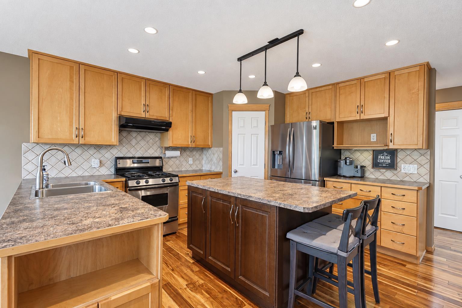 93 Tuscany Meadows Common NW