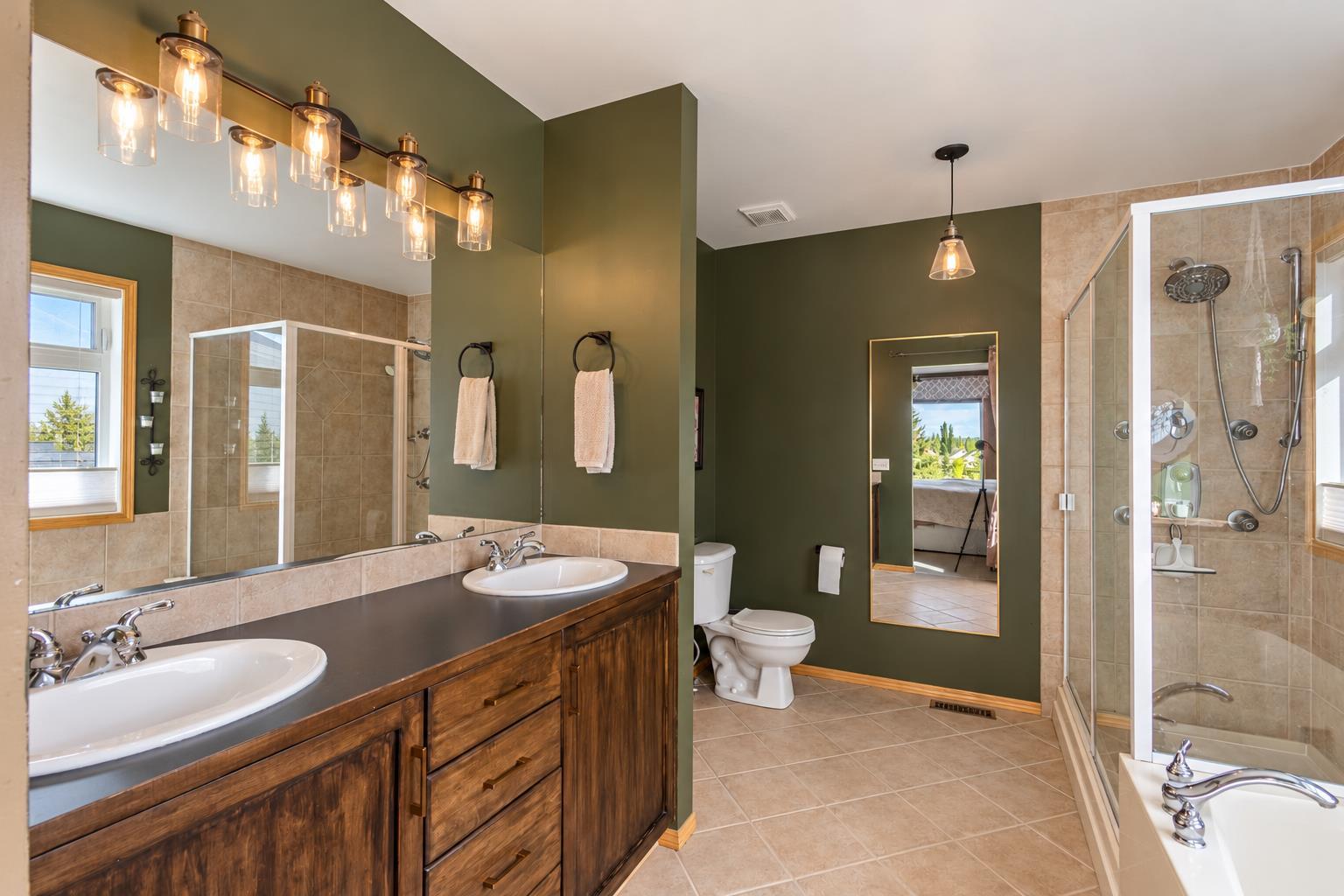 93 Tuscany Meadows Common NW