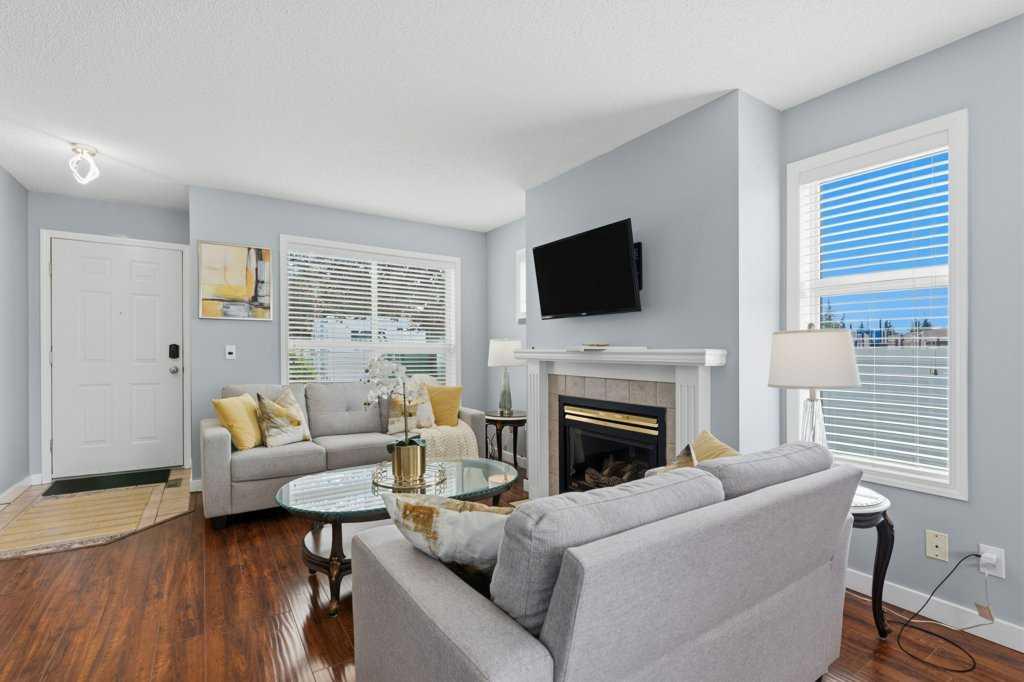 126 Harvest Gold Place NE