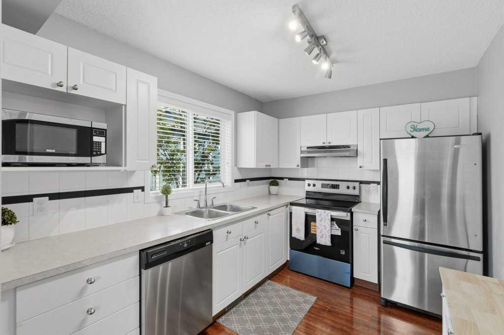 126 Harvest Gold Place NE