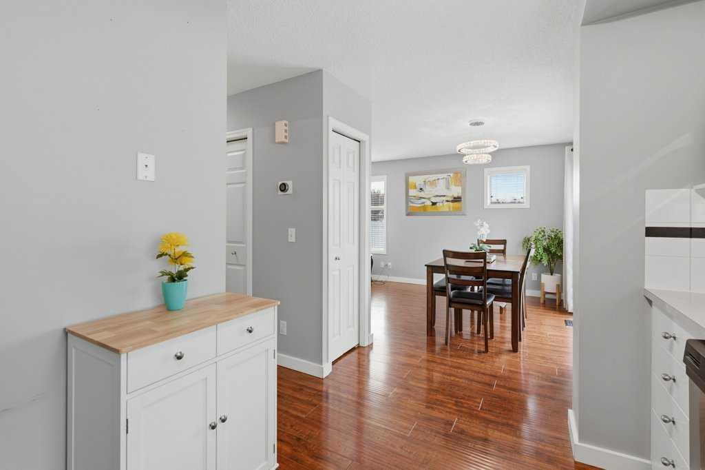 126 Harvest Gold Place NE