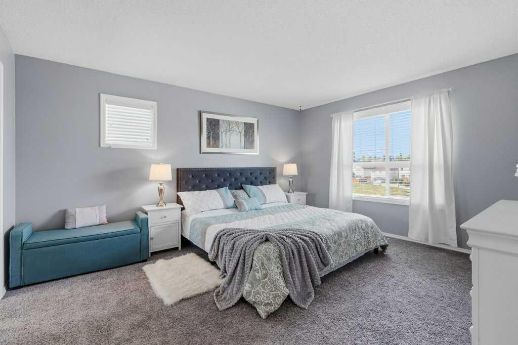 126 Harvest Gold Place NE