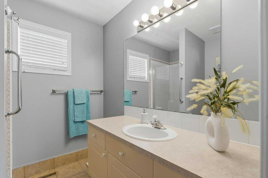 126 Harvest Gold Place NE