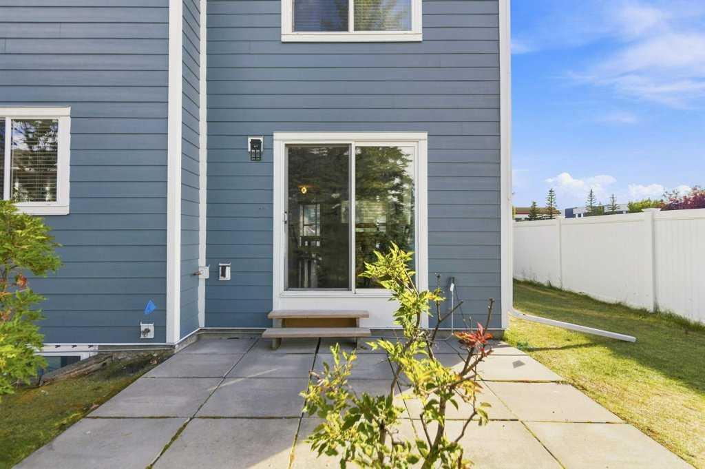 126 Harvest Gold Place NE