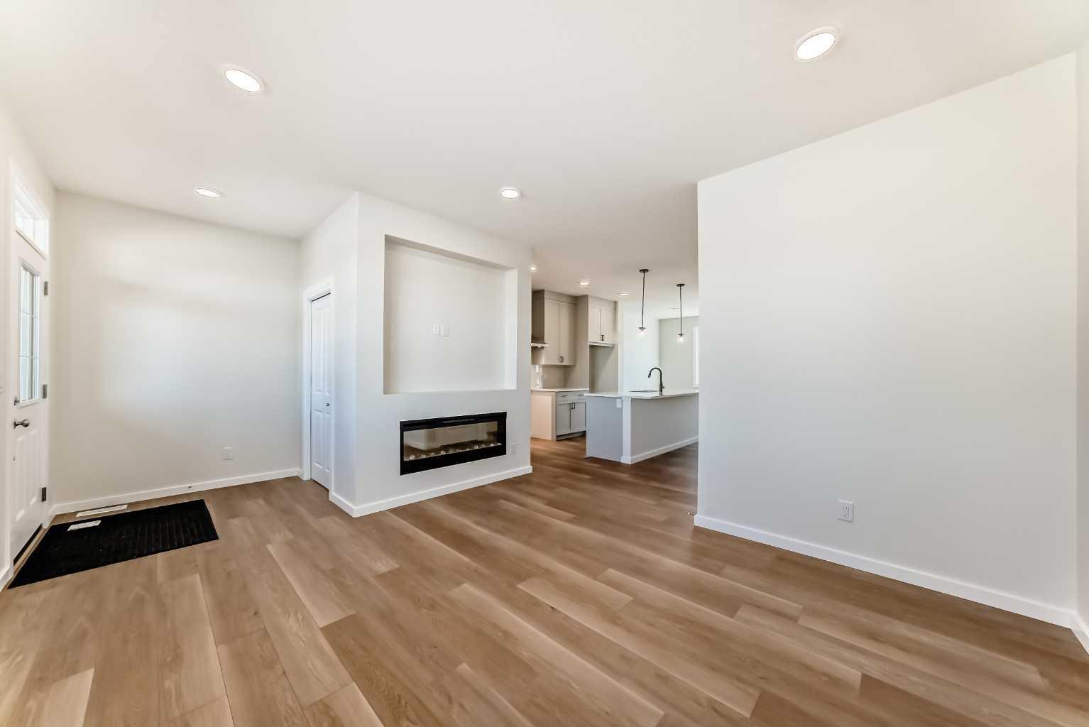 11 Blue Heron Parade SE