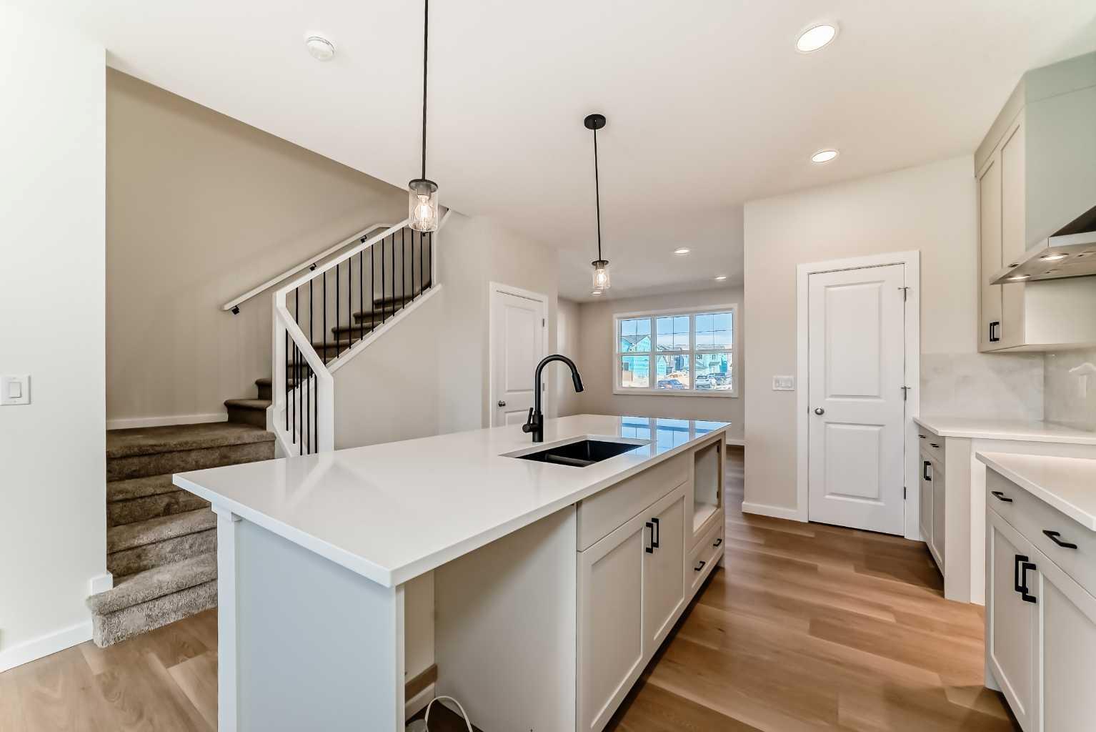 11 Blue Heron Parade SE