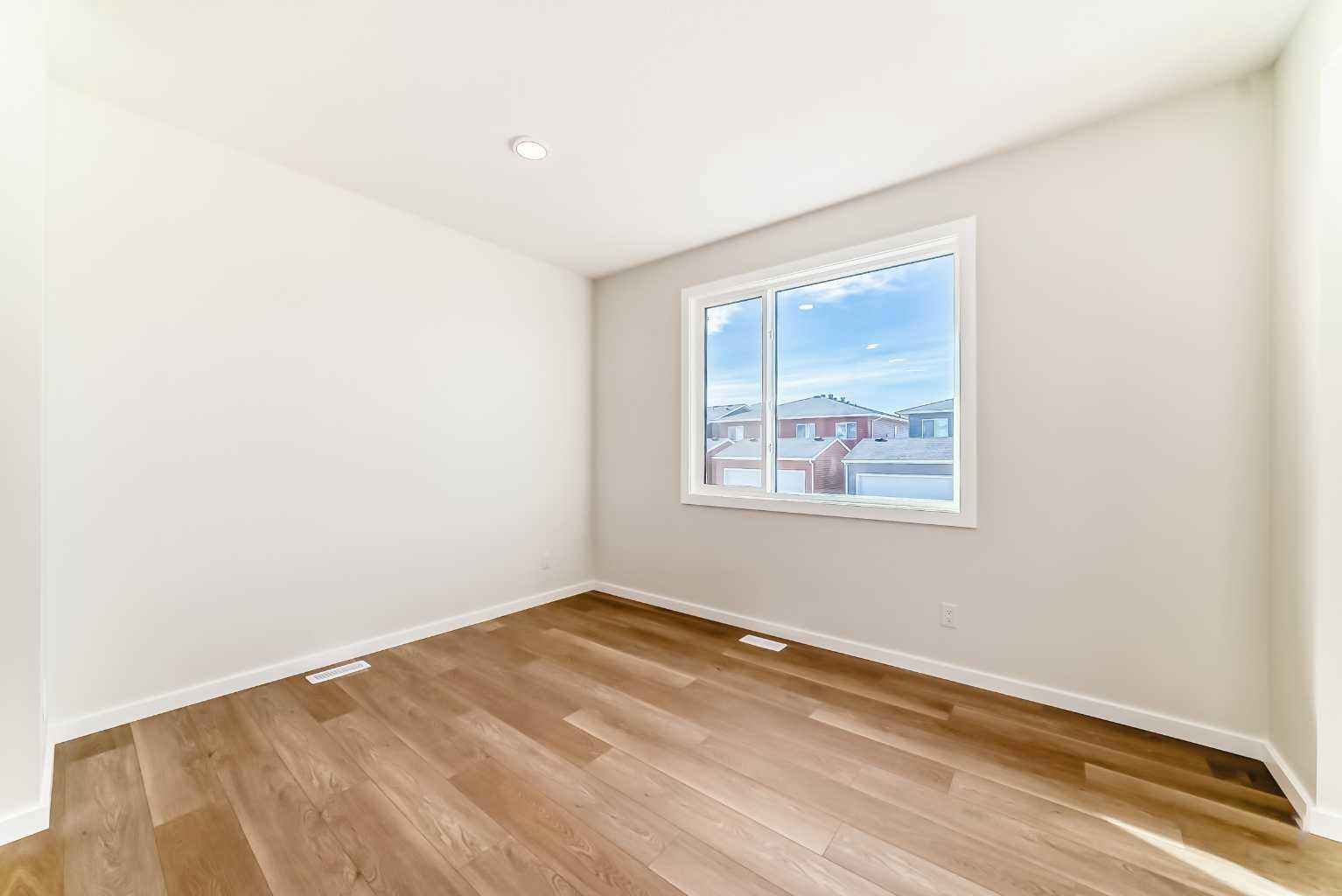 11 Blue Heron Parade SE