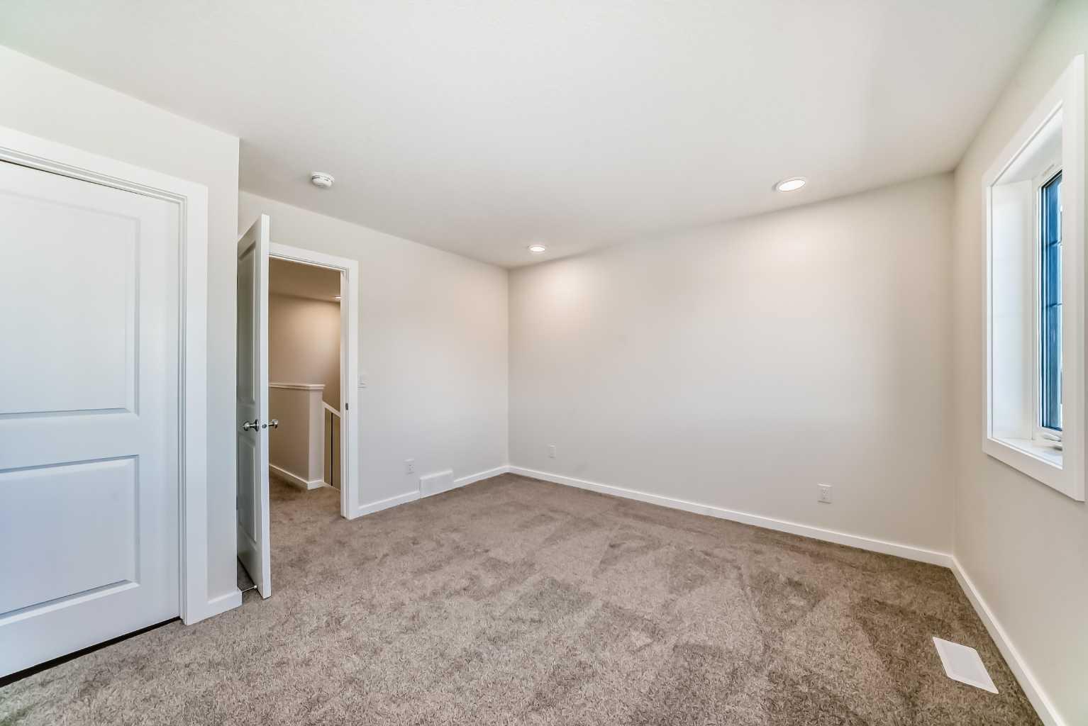 11 Blue Heron Parade SE