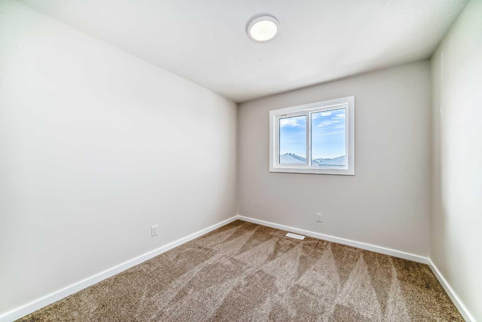 11 Blue Heron Parade SE