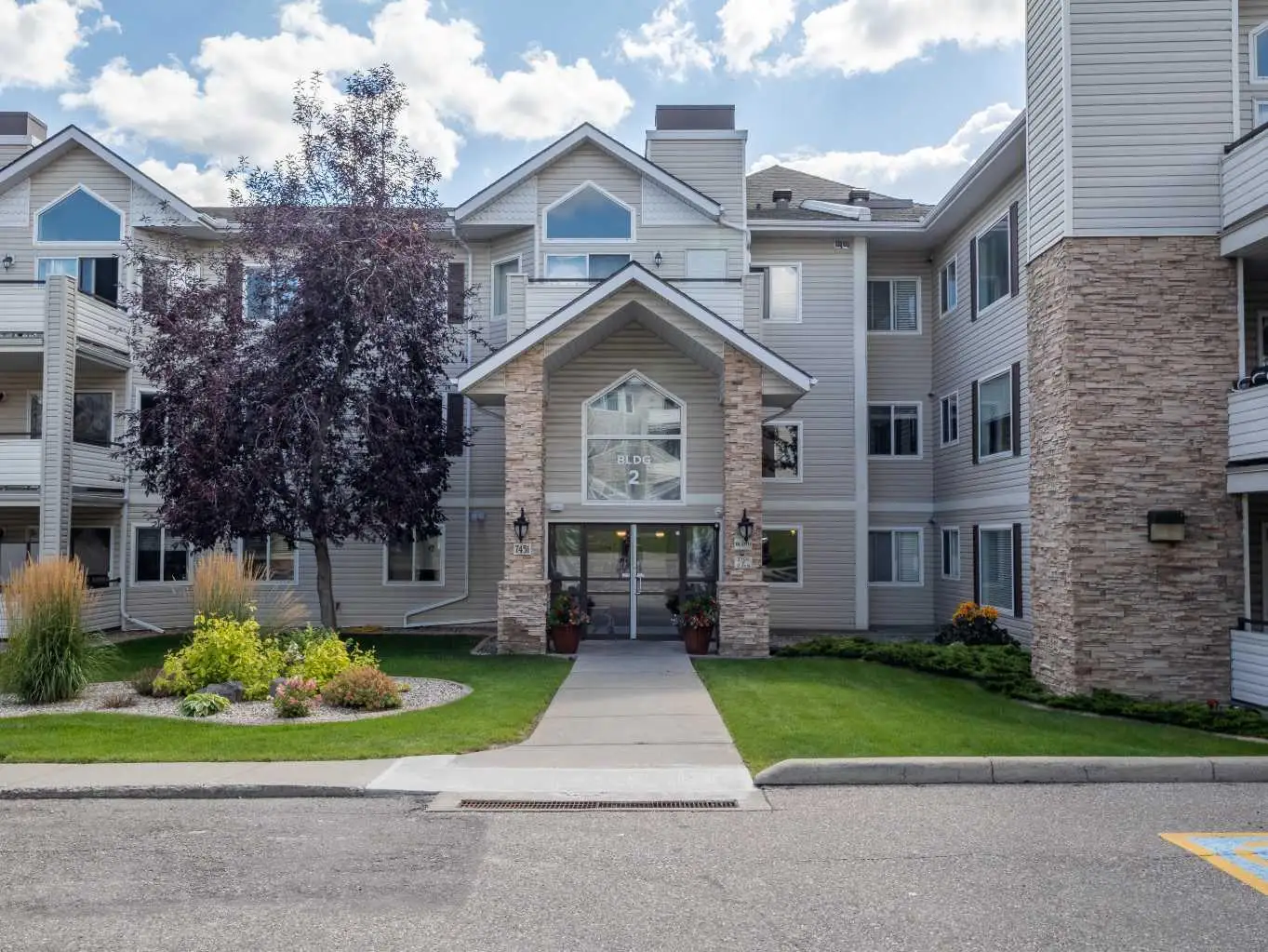 2108, 7451 Springbank Boulevard SW