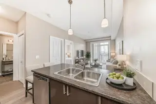 311, 117 Copperpond Common SE