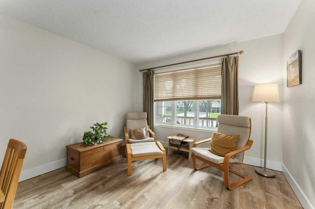 393 Inverness Park SE