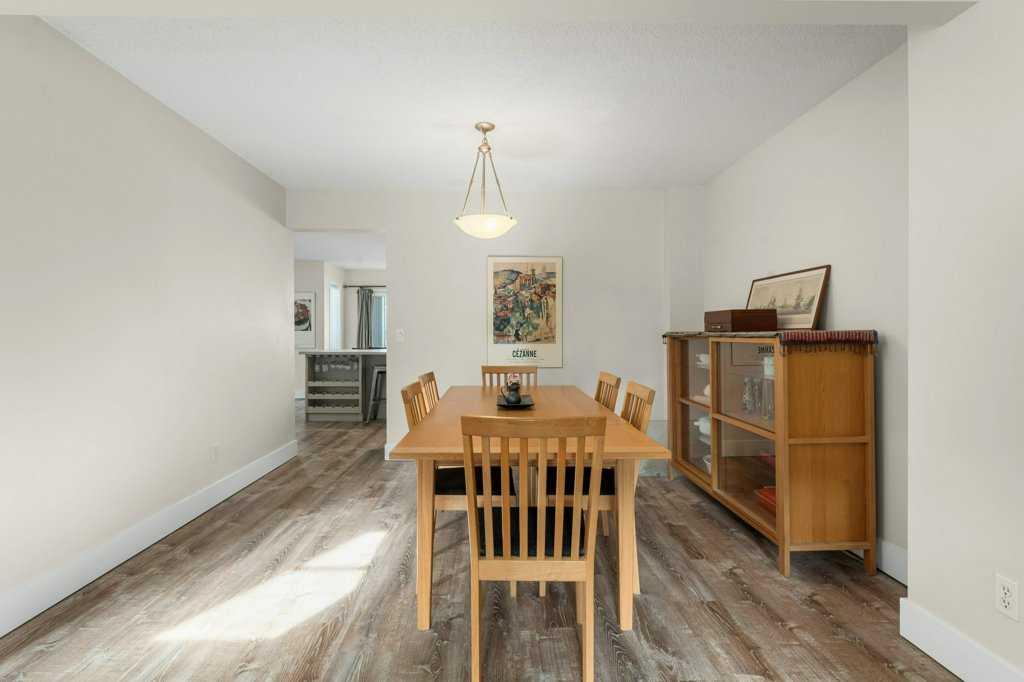 393 Inverness Park SE