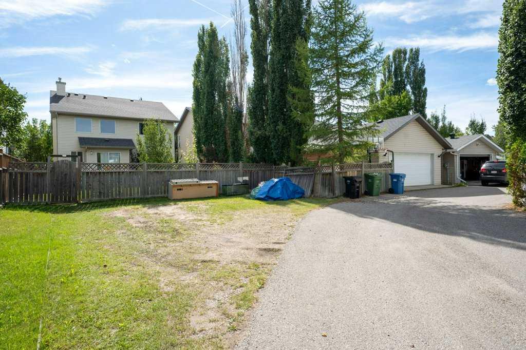 393 Inverness Park SE