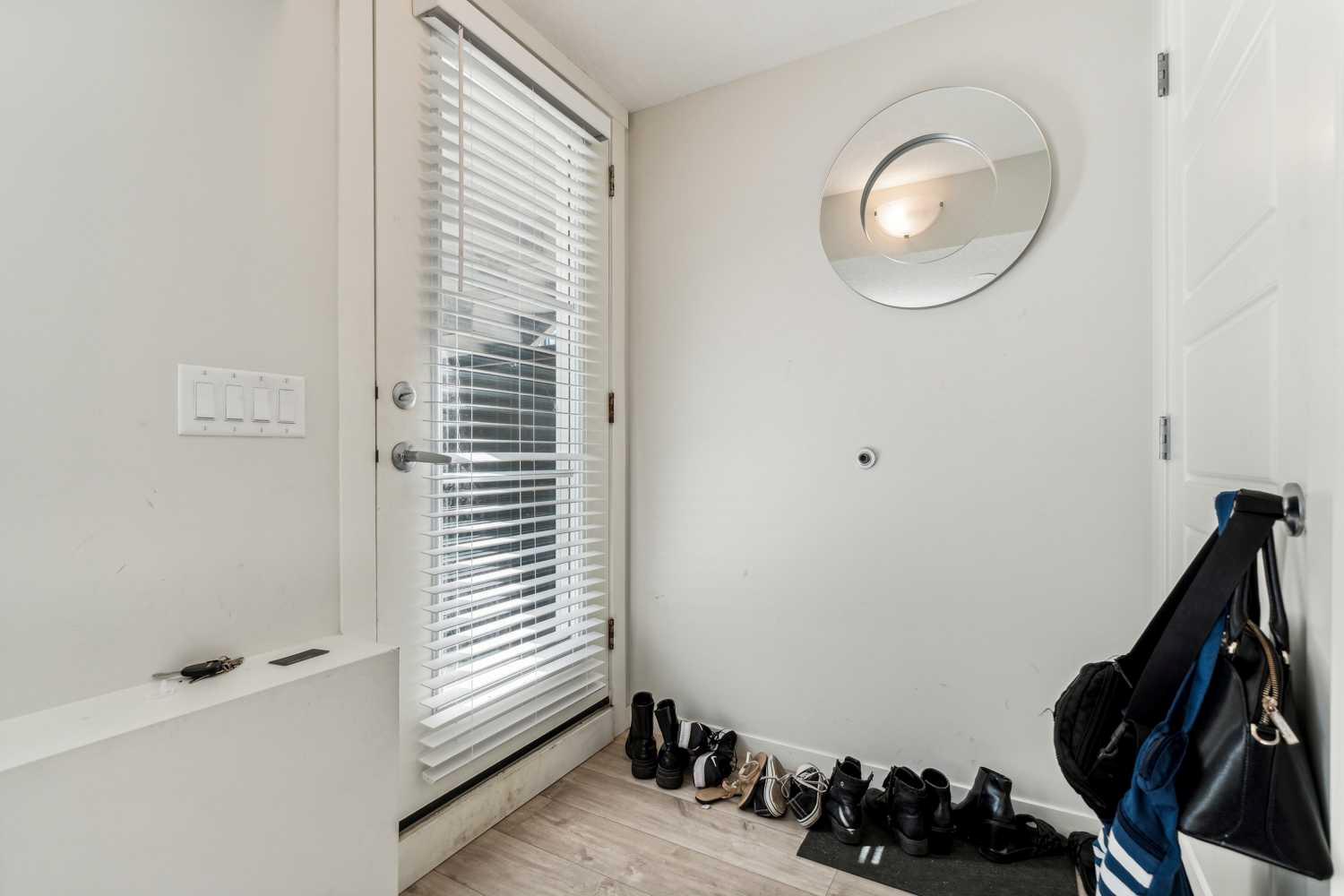 312, 260 Rowley Way NW