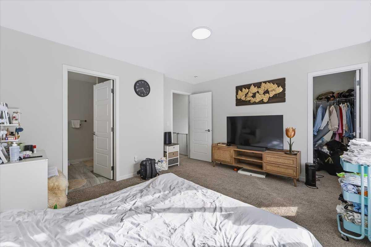 10 Lucas Close NW