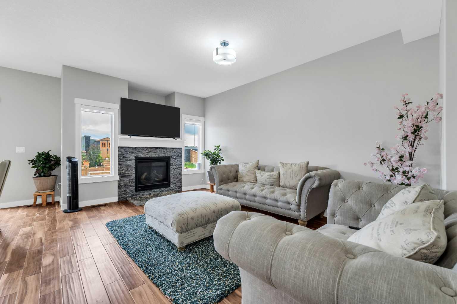 236 Nolanhurst Crescent NW