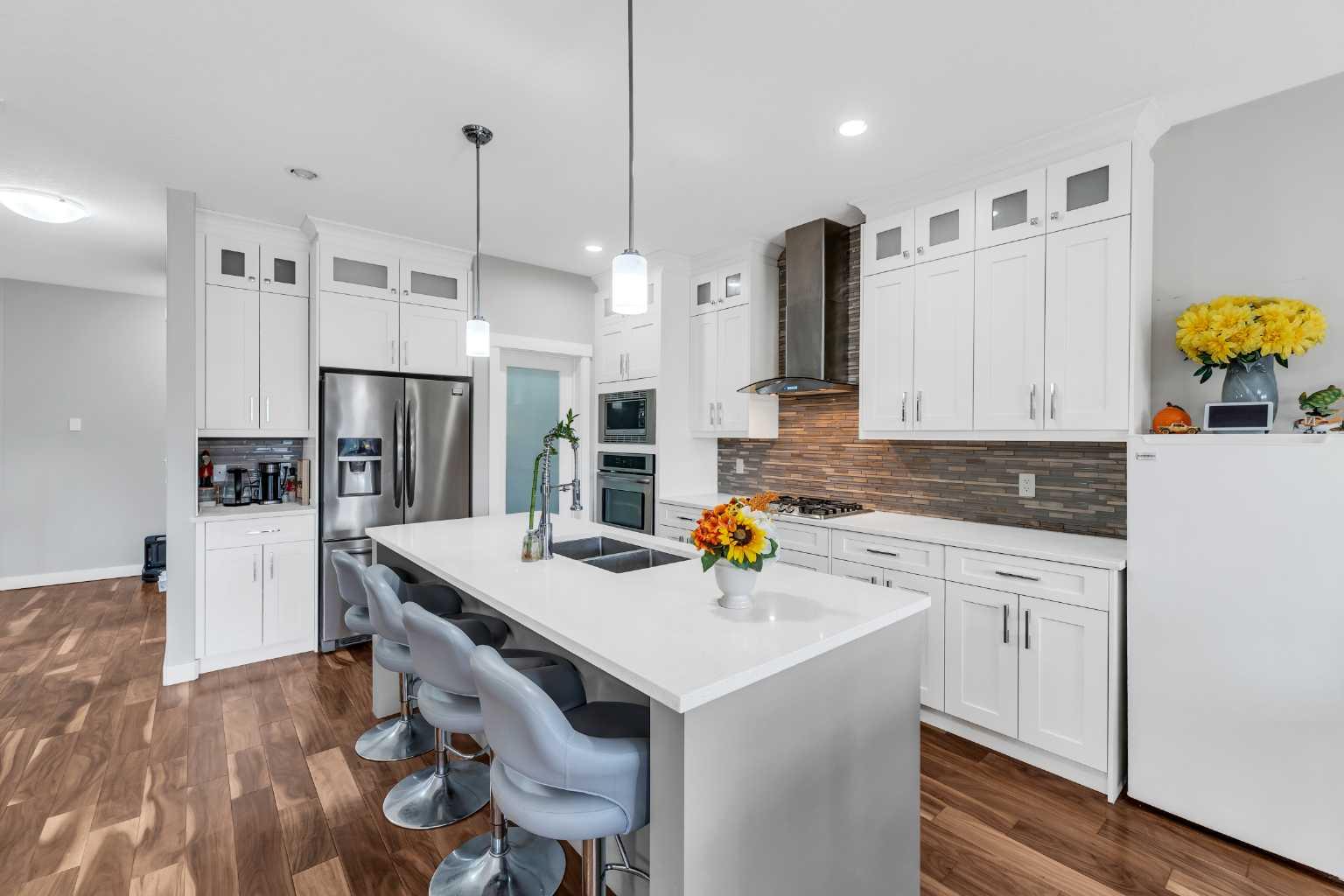 236 Nolanhurst Crescent NW