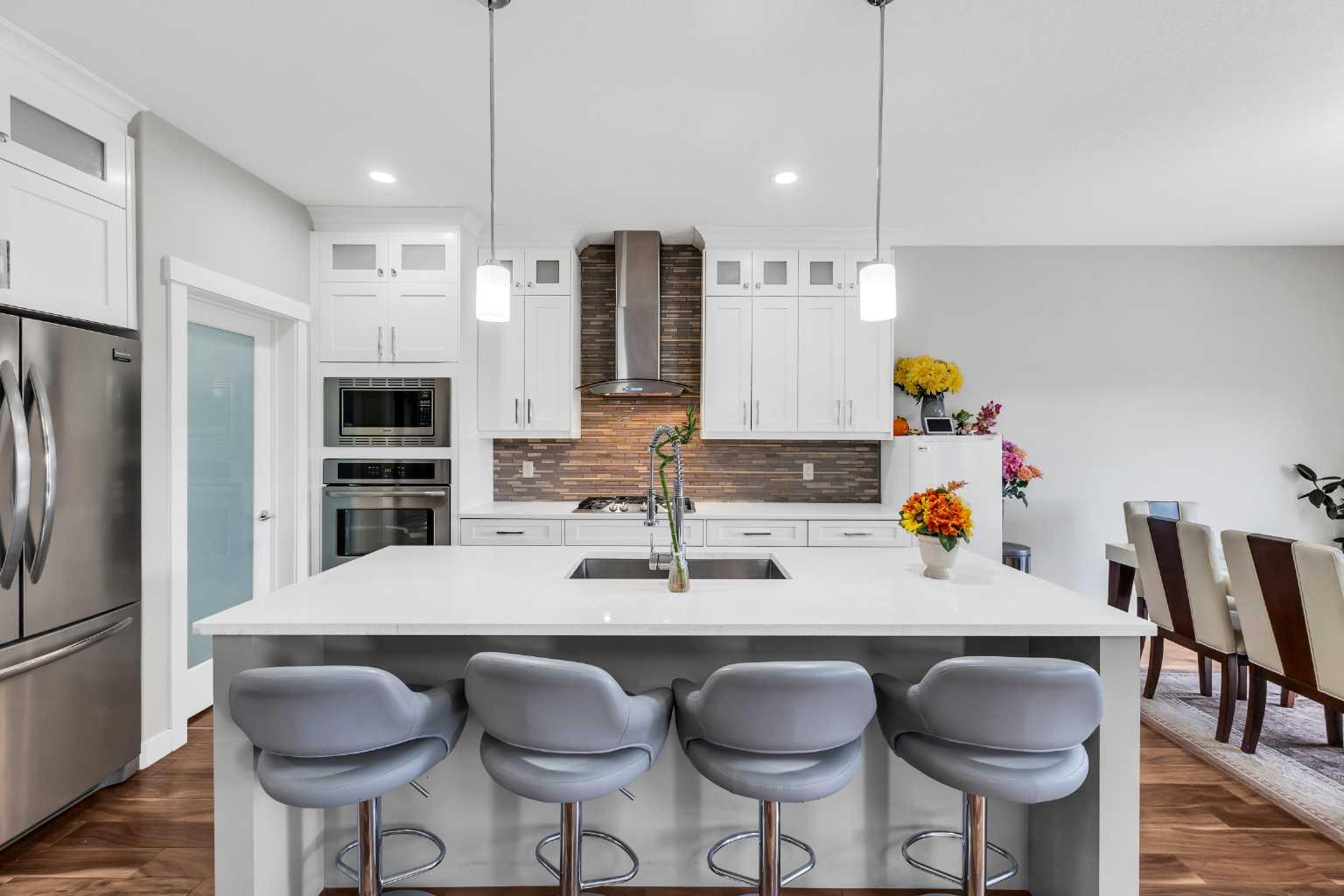 236 Nolanhurst Crescent NW