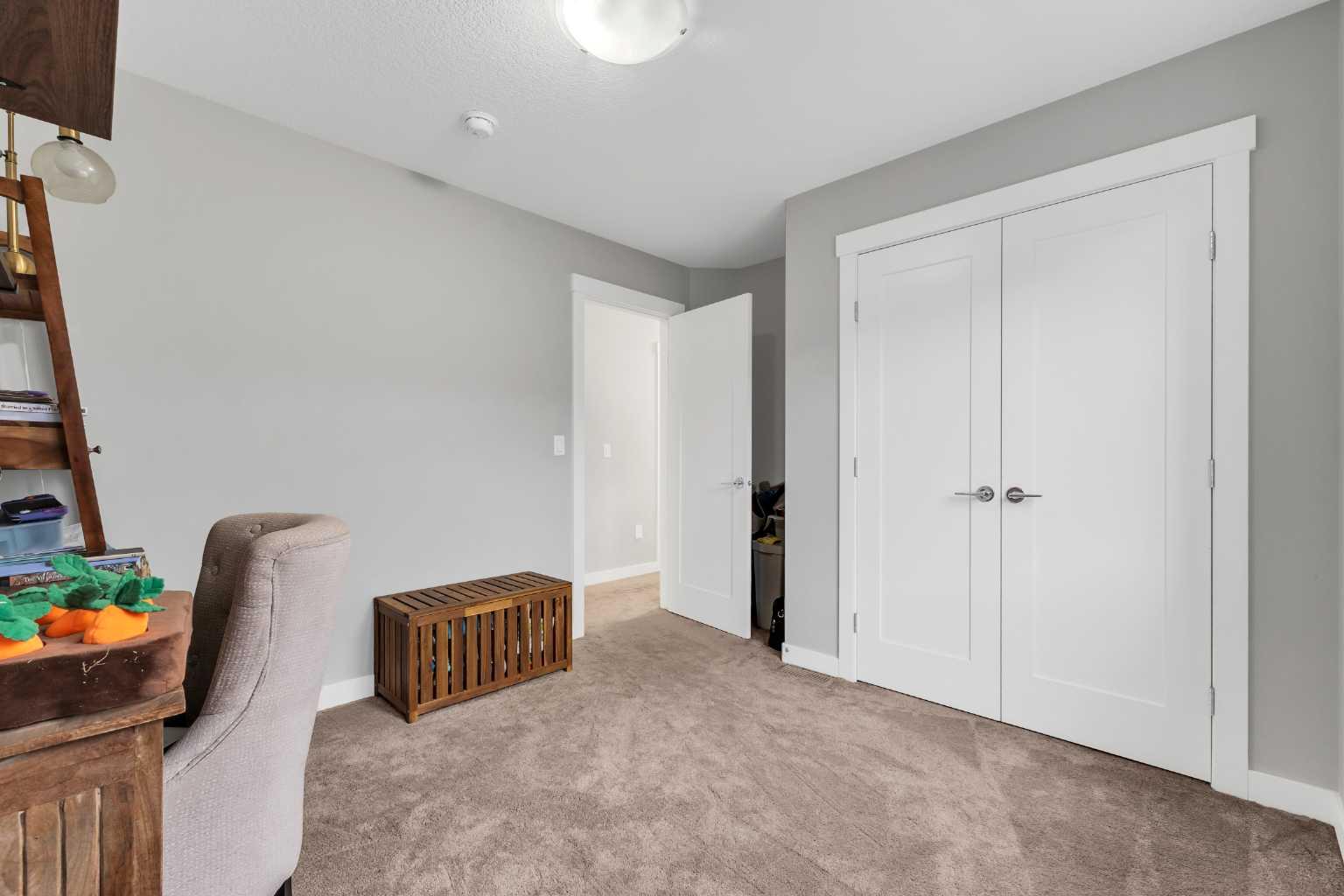236 Nolanhurst Crescent NW