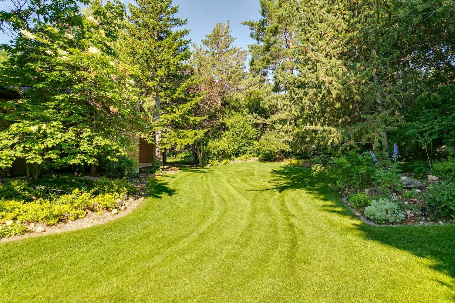40 Eagle Ridge Place SW