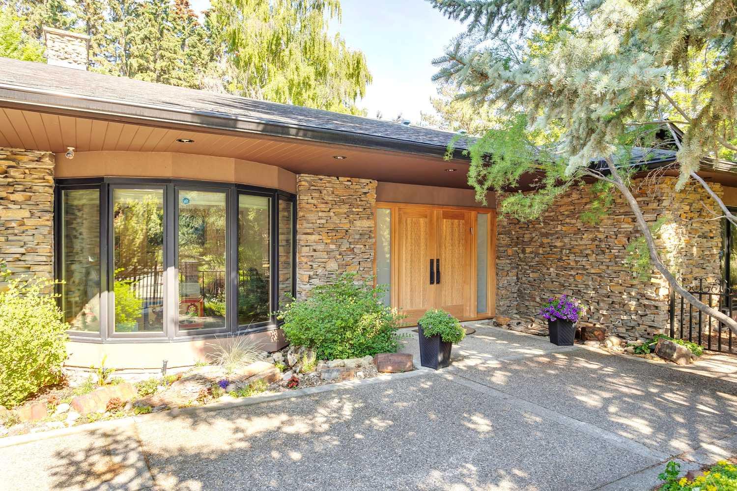 40 Eagle Ridge Place SW