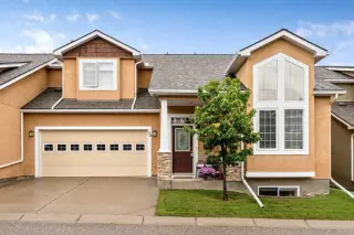 50 Cedargrove Lane SW