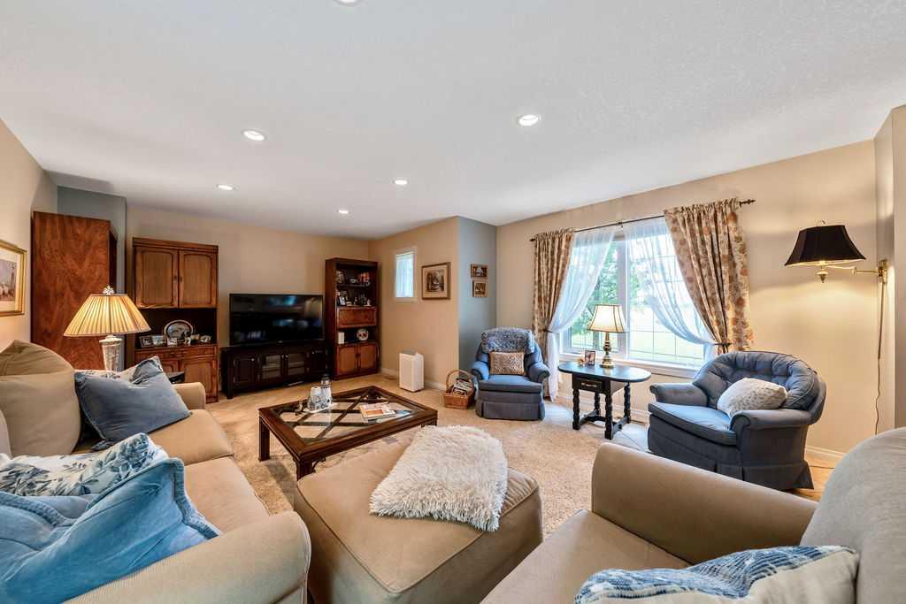 50 Cedargrove Lane SW