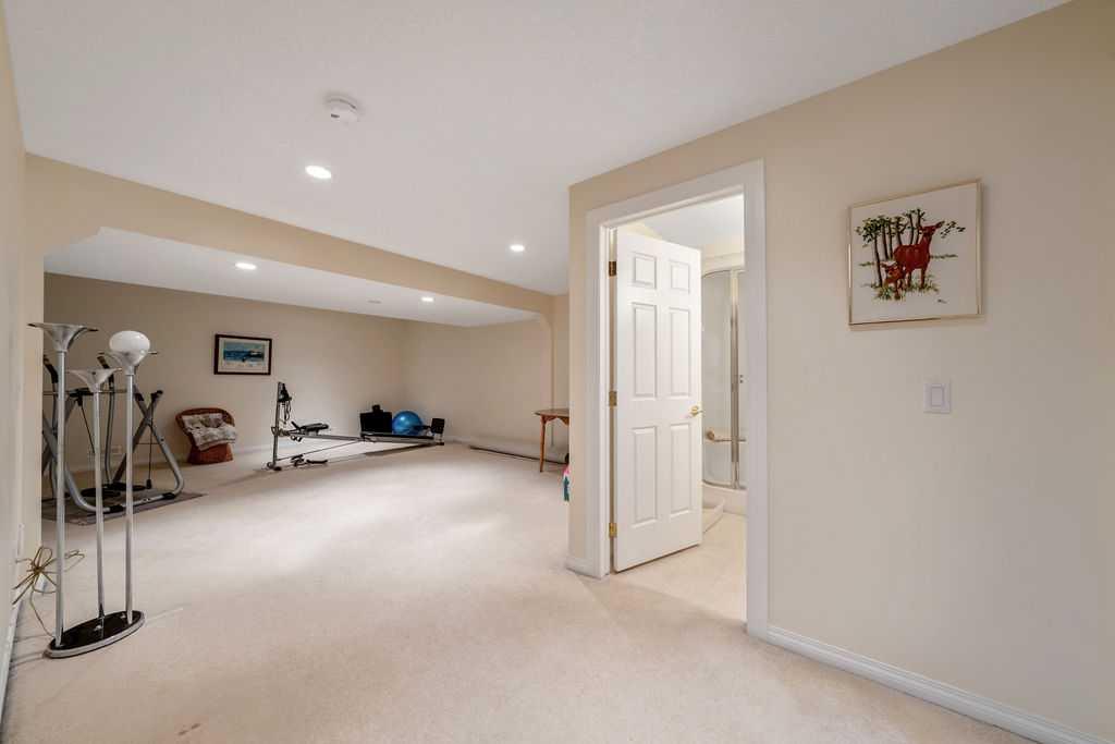 50 Cedargrove Lane SW