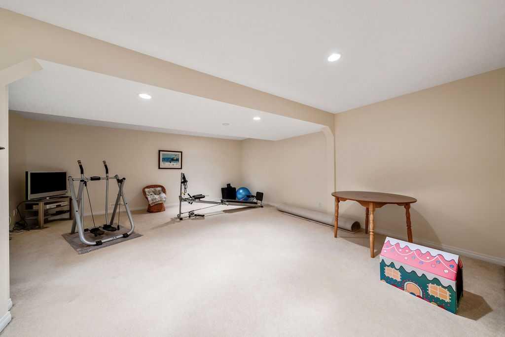 50 Cedargrove Lane SW