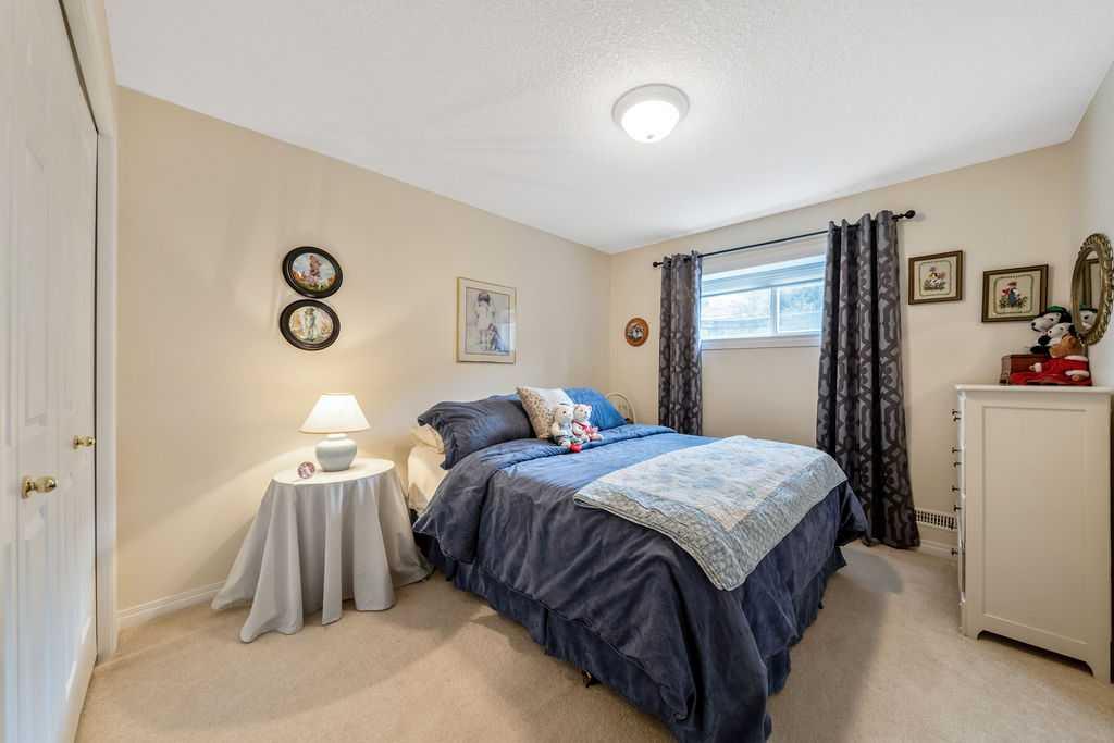 50 Cedargrove Lane SW