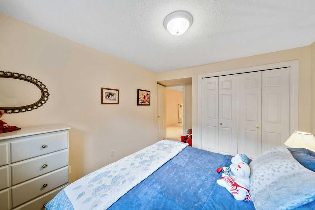 50 Cedargrove Lane SW