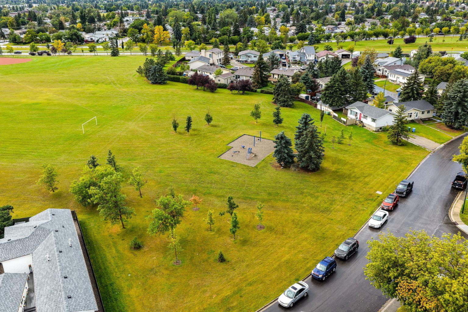 101 Huntstrom Drive NE