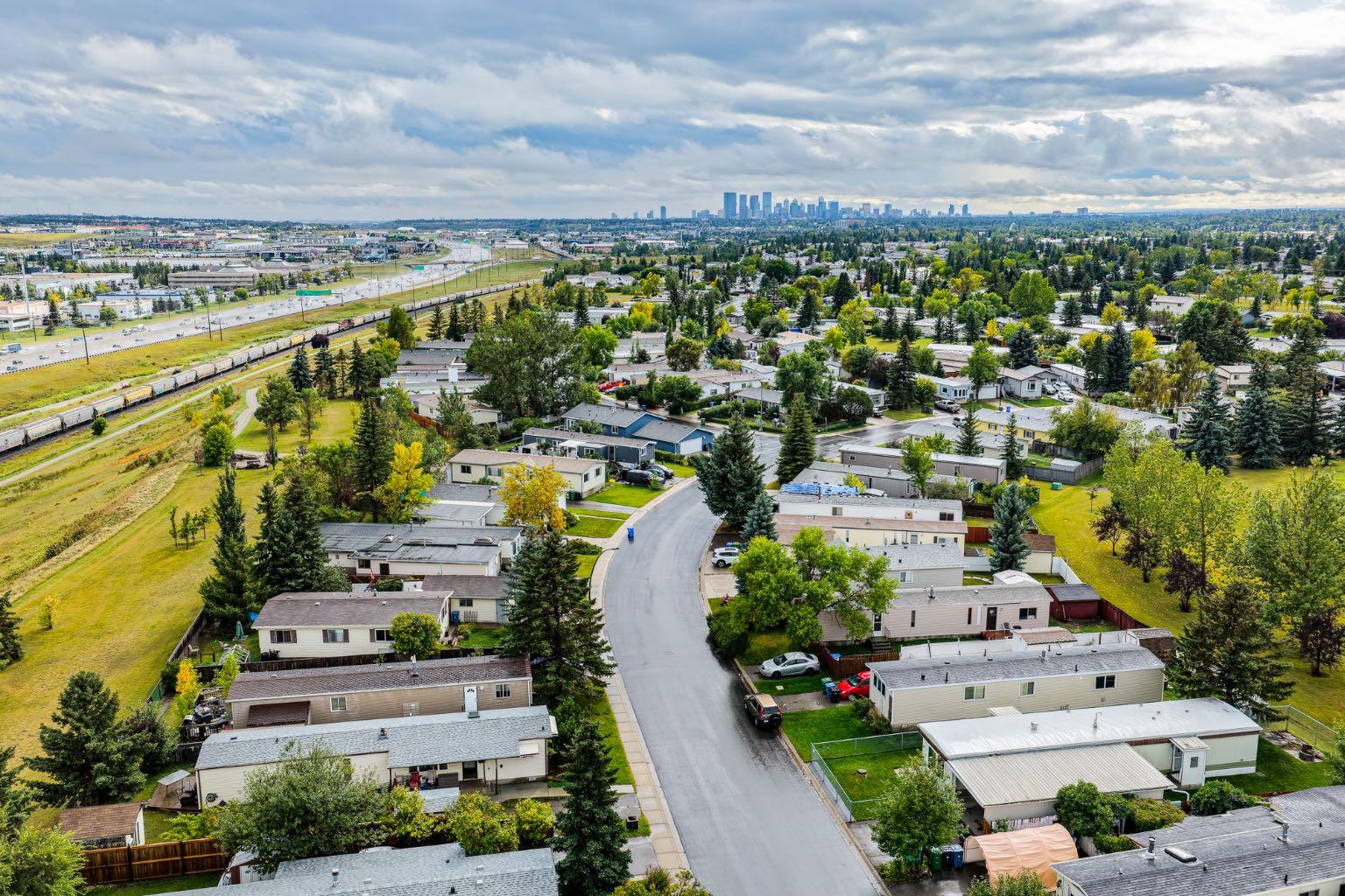 101 Huntstrom Drive NE