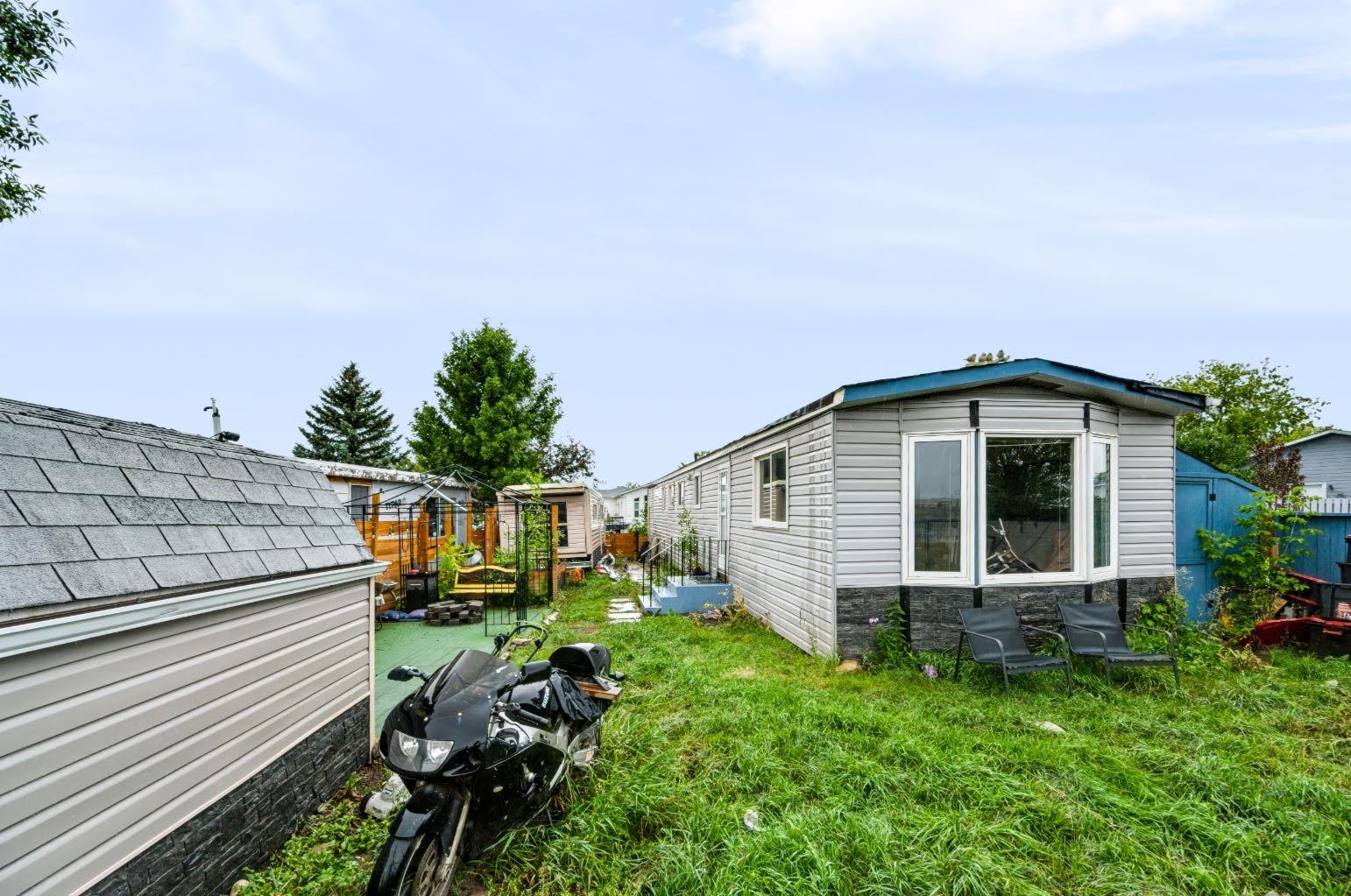 101 Huntstrom Drive NE